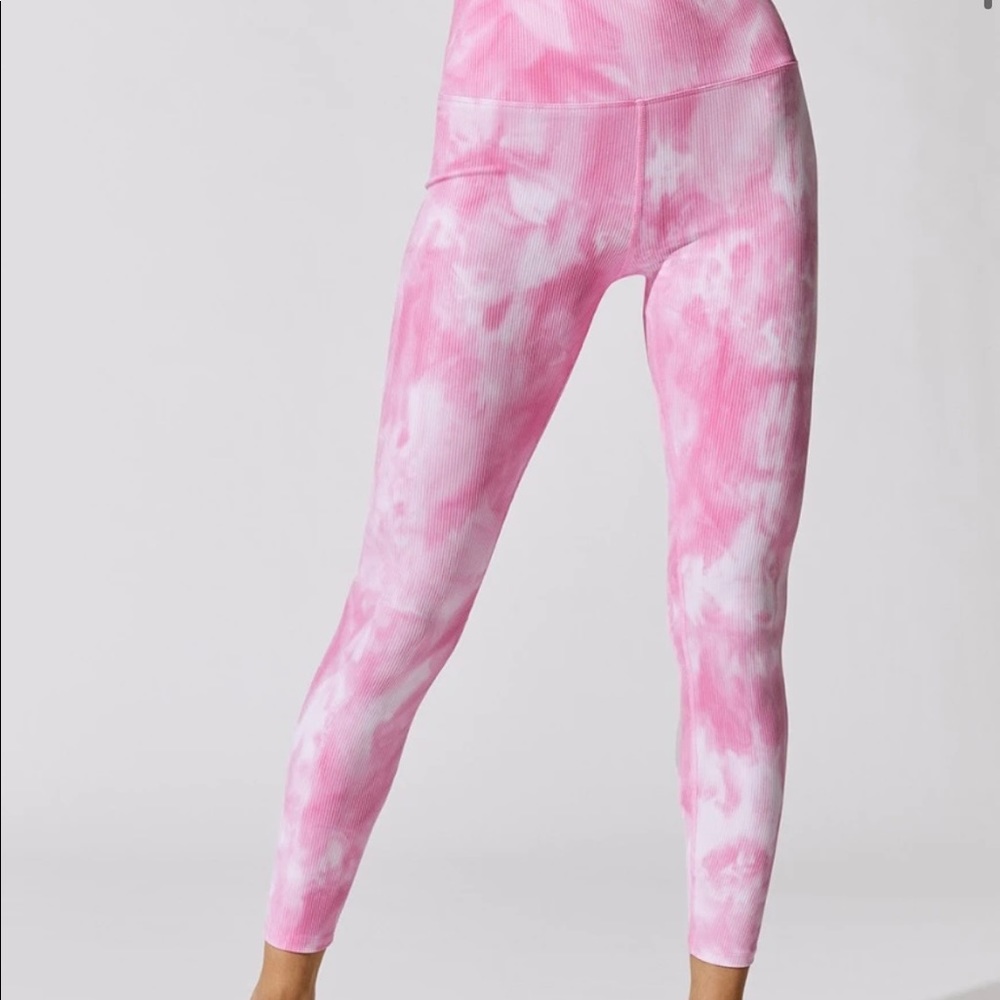NEW! Carbon38 tie dye leggings